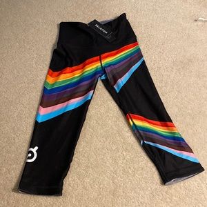 NWT Peloton Pride High Waisted Capris (Size M)